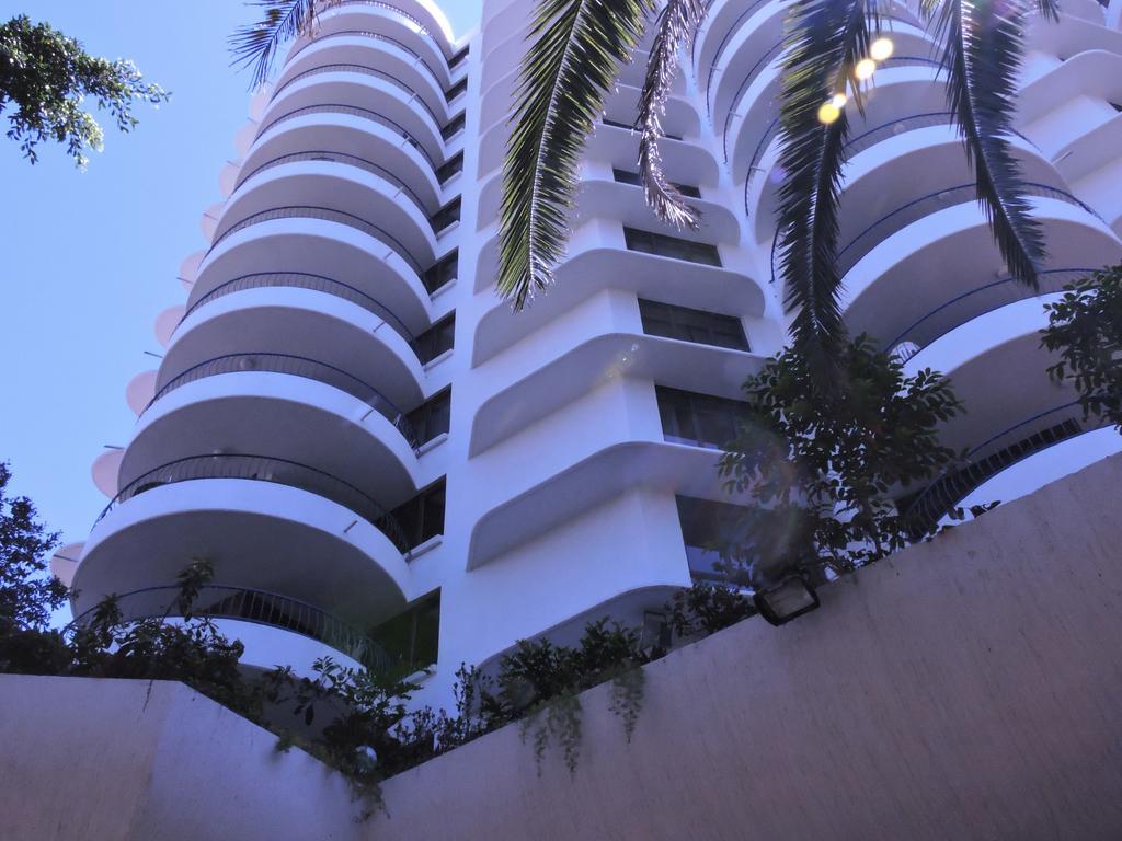 Monte Carlo Lägenhet Surfers Paradise Exteriör bild