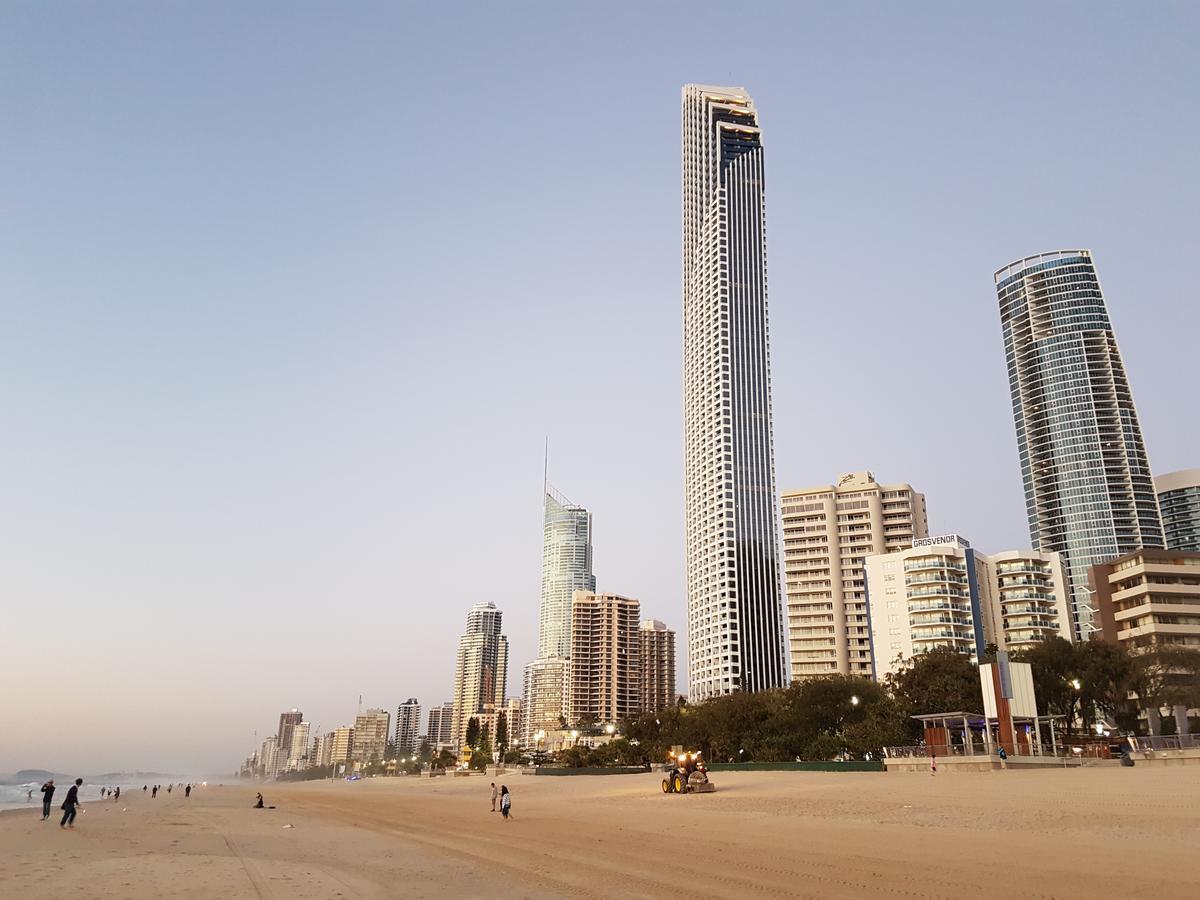 Monte Carlo Lägenhet Surfers Paradise Exteriör bild
